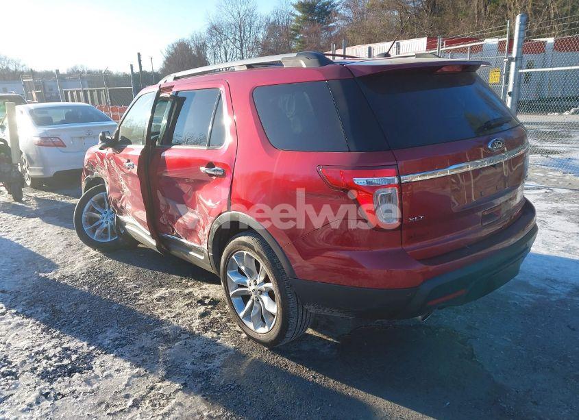 Photo 3 of 2014 Ford Explorer XLT (VIN 1FM5K8D8XEGB23538)