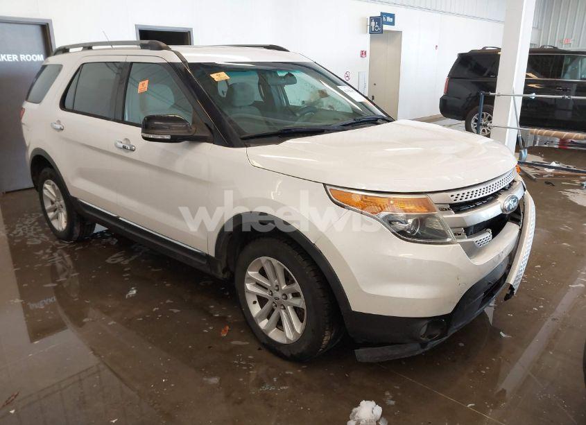 2014 Ford Explorer XLT (VIN 1FM5K8D8XEGB25113) main photo