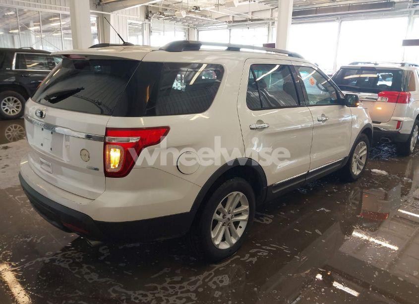 Photo 4 of 2014 Ford Explorer XLT (VIN 1FM5K8D8XEGB25113)