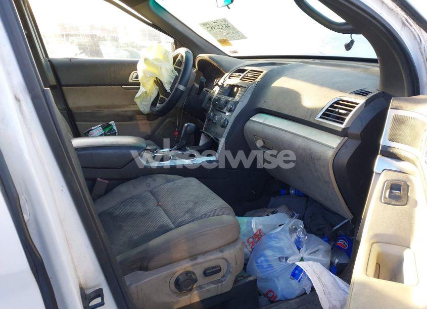 Photo 5 of 2014 Ford Explorer XLT (VIN 1FM5K8D8XEGB25113)