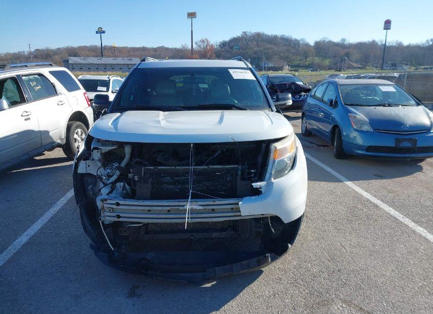 Photo 13 of 2014 Ford Explorer XLT (VIN 1FM5K8D8XEGC21811)