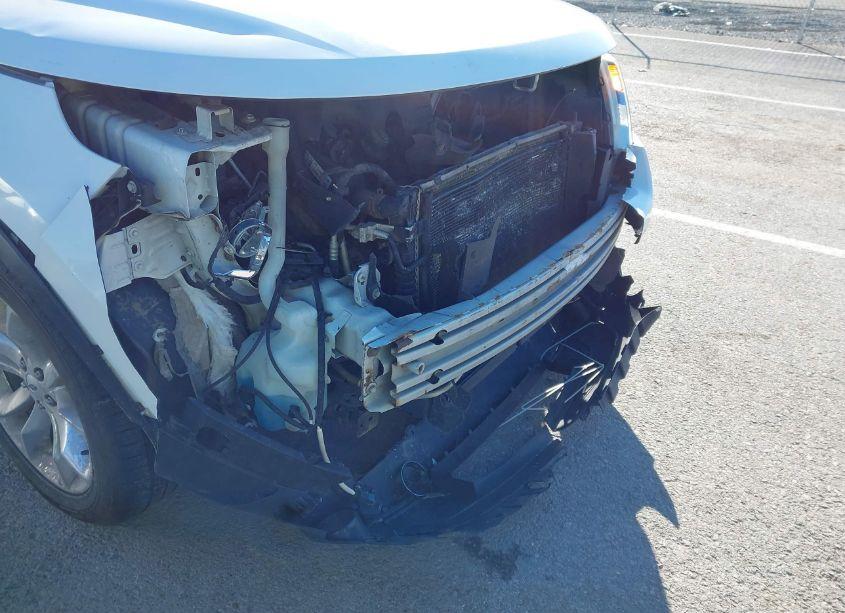 Photo 19 of 2014 Ford Explorer XLT (VIN 1FM5K8D8XEGC21811)