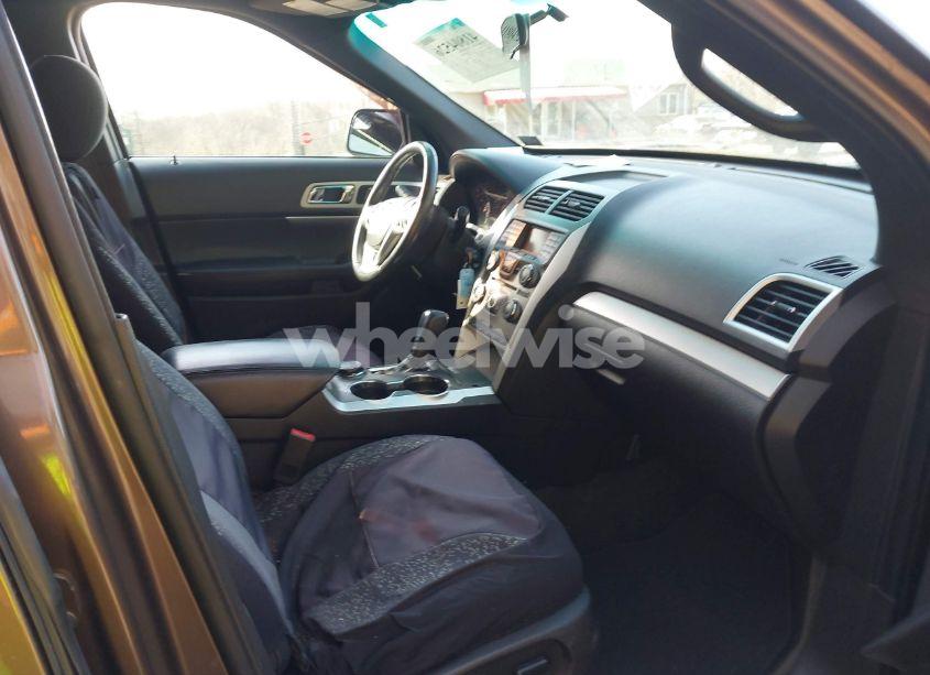 Photo 5 of 2015 Ford Explorer XLT (VIN 1FM5K8D8XFGA62001)