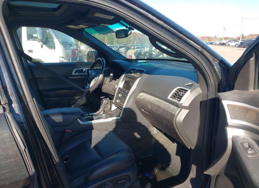 Photo 5 of 2015 Ford Explorer XLT (VIN 1FM5K8D8XFGB54502)