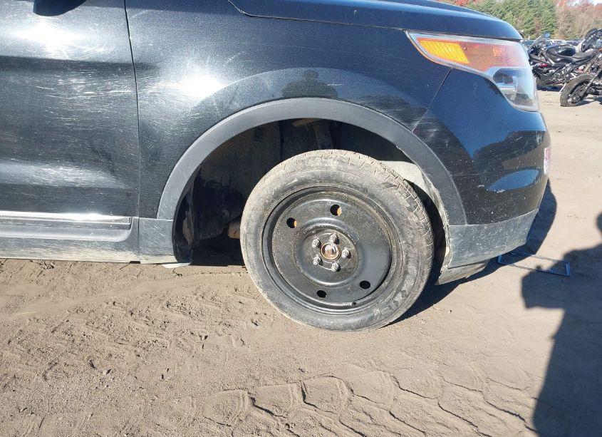 Photo 6 of 2015 Ford Explorer XLT (VIN 1FM5K8D8XFGB54502)