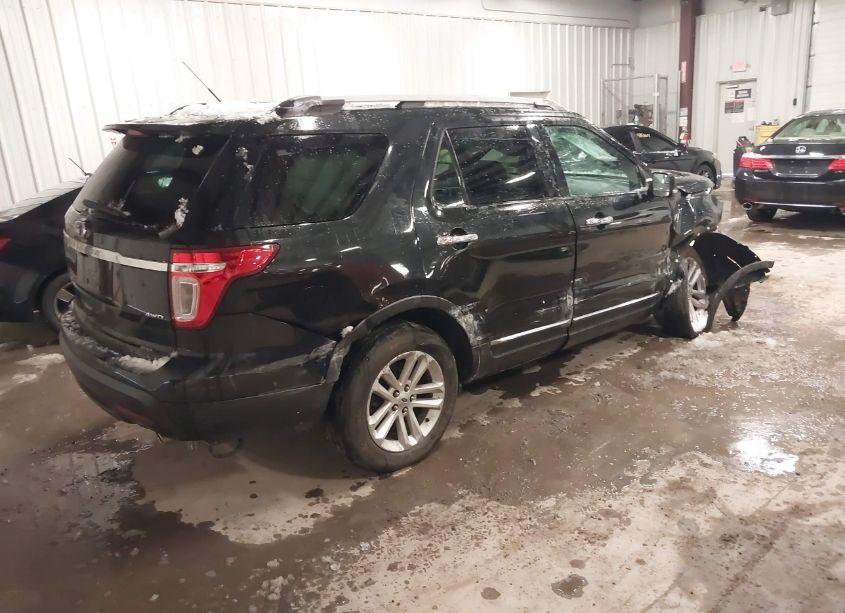 Photo 4 of 2015 Ford Explorer XLT (VIN 1FM5K8D8XFGB88228)