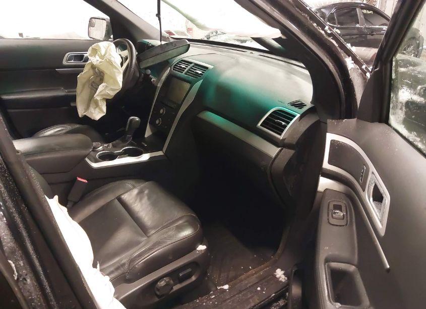 Photo 5 of 2015 Ford Explorer XLT (VIN 1FM5K8D8XFGB88228)