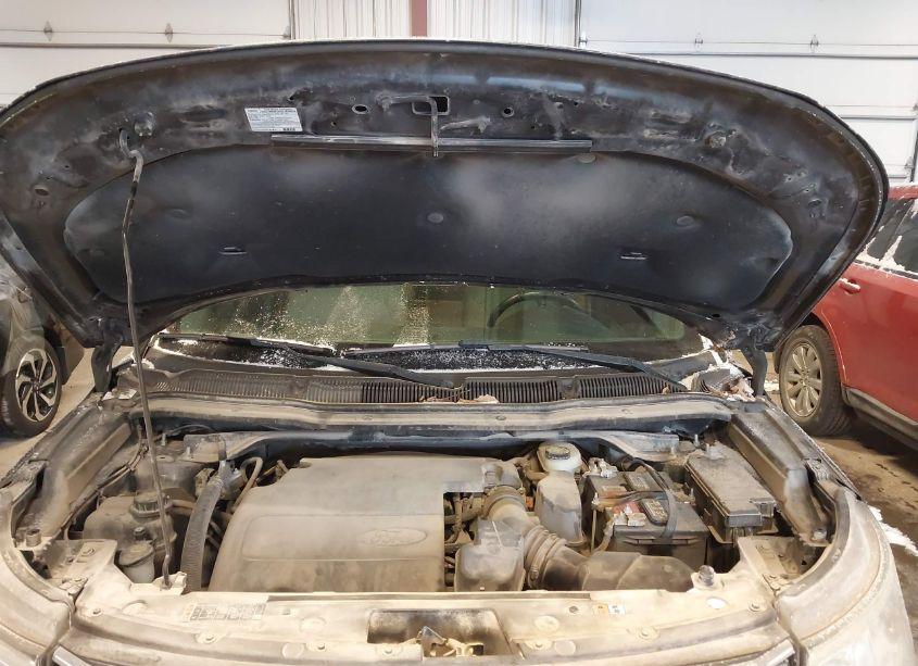 Photo 10 of 2016 Ford Explorer XLT (VIN 1FM5K8D8XGGA01619)