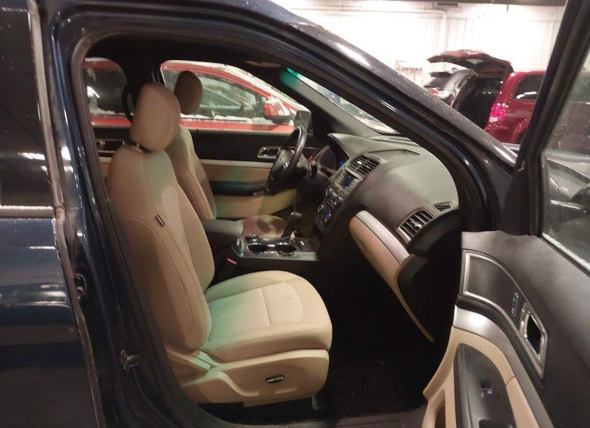Photo 5 of 2016 Ford Explorer XLT (VIN 1FM5K8D8XGGA01619)