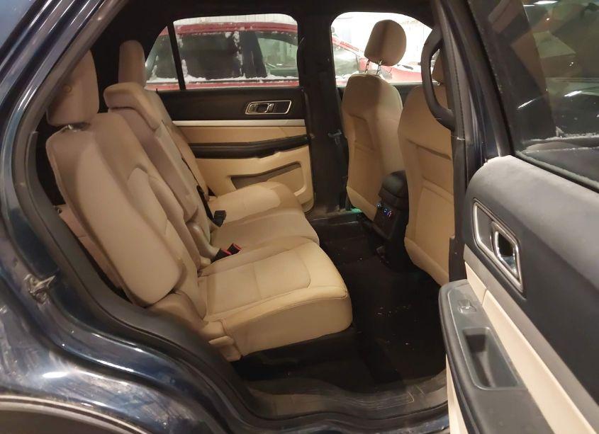 Photo 8 of 2016 Ford Explorer XLT (VIN 1FM5K8D8XGGA01619)