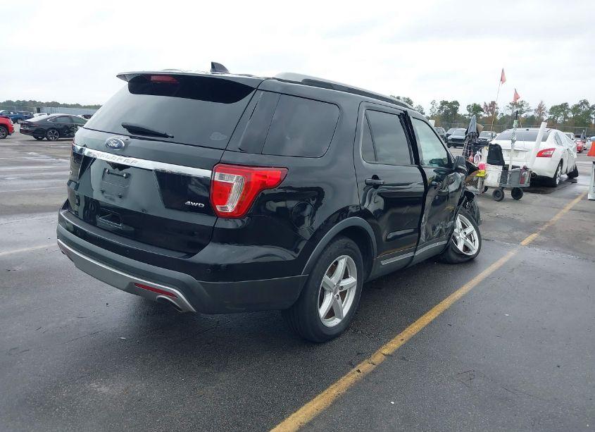 Photo 4 of 2016 Ford Explorer XLT (VIN 1FM5K8D8XGGA98952)