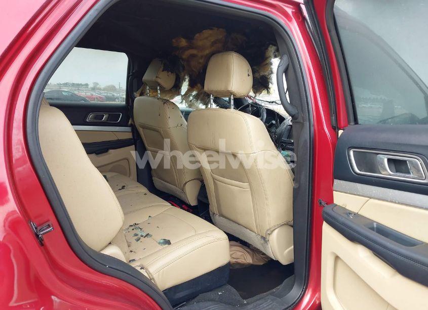 Photo 8 of 2016 Ford Explorer XLT (VIN 1FM5K8D8XGGB26782)