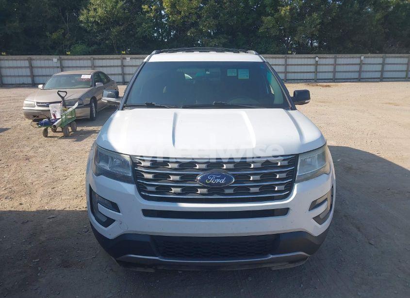 Photo 13 of 2016 Ford Explorer XLT (VIN 1FM5K8D8XGGC14473)