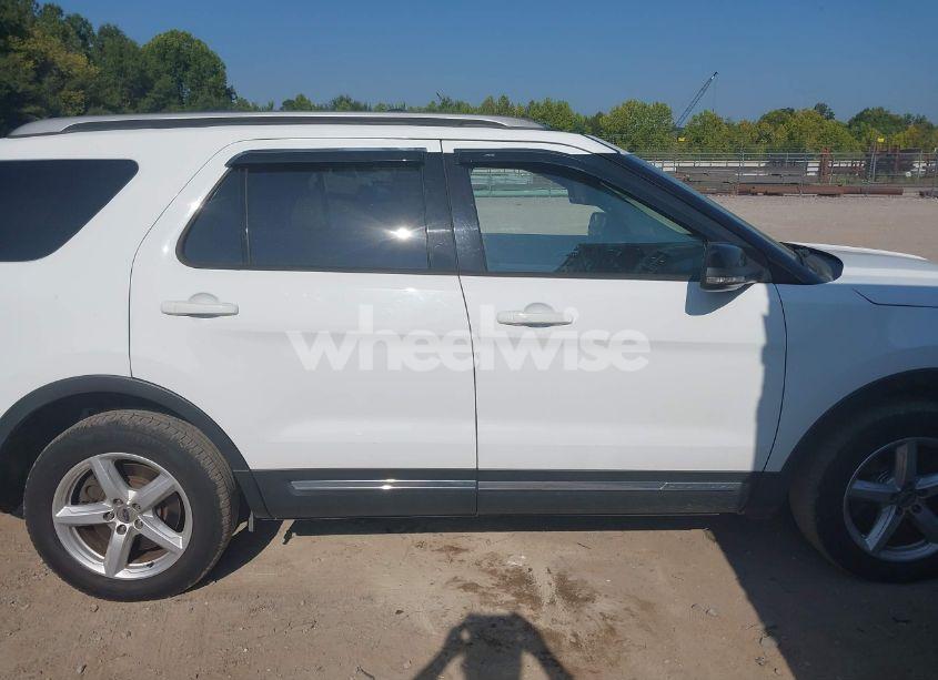 Photo 14 of 2016 Ford Explorer XLT (VIN 1FM5K8D8XGGC14473)