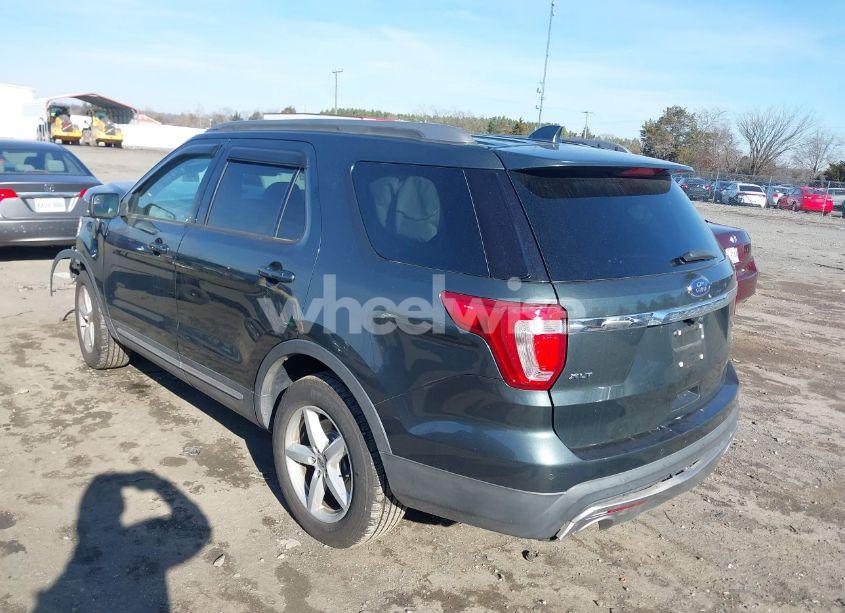 Photo 3 of 2016 Ford Explorer XLT (VIN 1FM5K8D8XGGC82630)