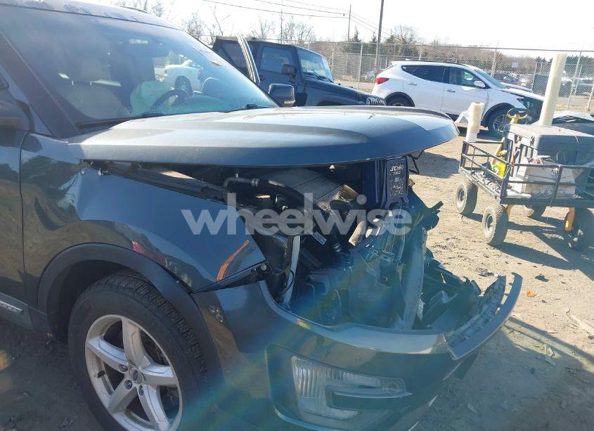 Photo 6 of 2016 Ford Explorer XLT (VIN 1FM5K8D8XGGC82630)