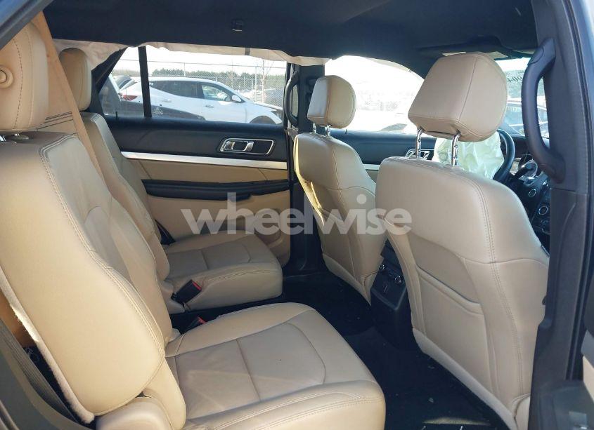 Photo 8 of 2016 Ford Explorer XLT (VIN 1FM5K8D8XGGC82630)