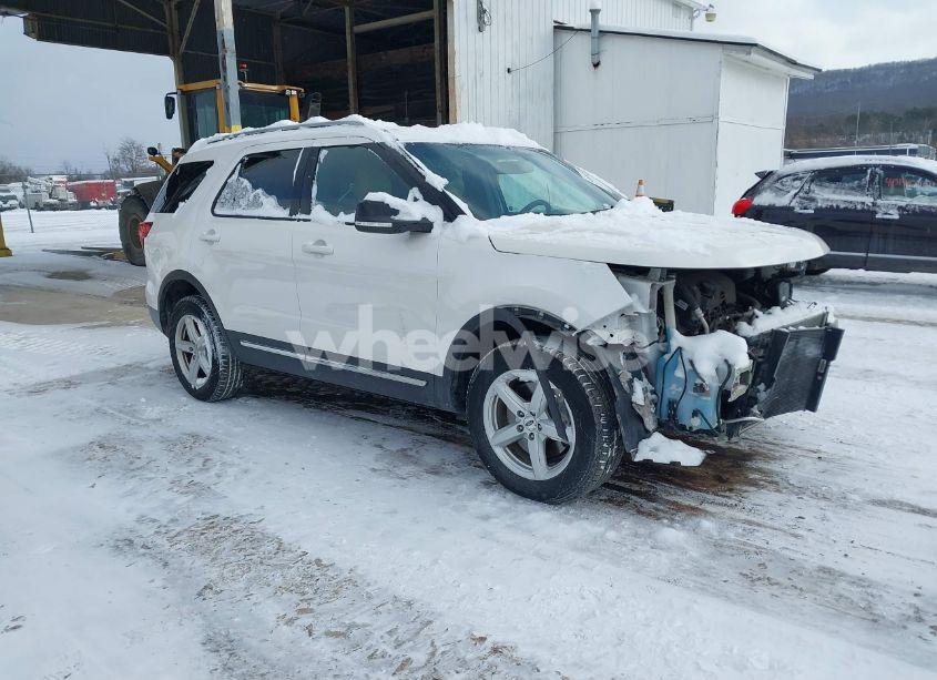 2017 Ford Explorer XLT (VIN 1FM5K8D8XHGA65709) main photo