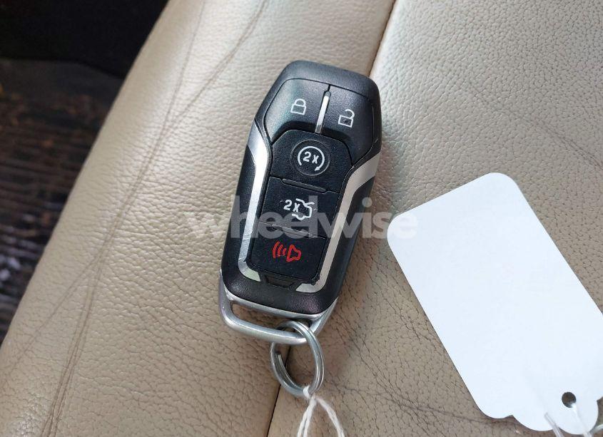 Photo 11 of 2017 Ford Explorer XLT (VIN 1FM5K8D8XHGA65709)