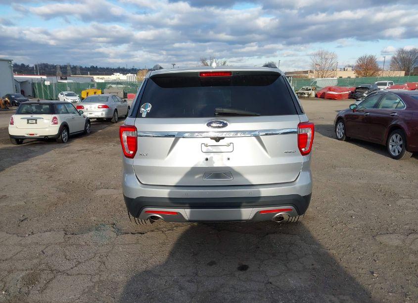Photo 16 of 2017 Ford Explorer XLT (VIN 1FM5K8D8XHGA92389)