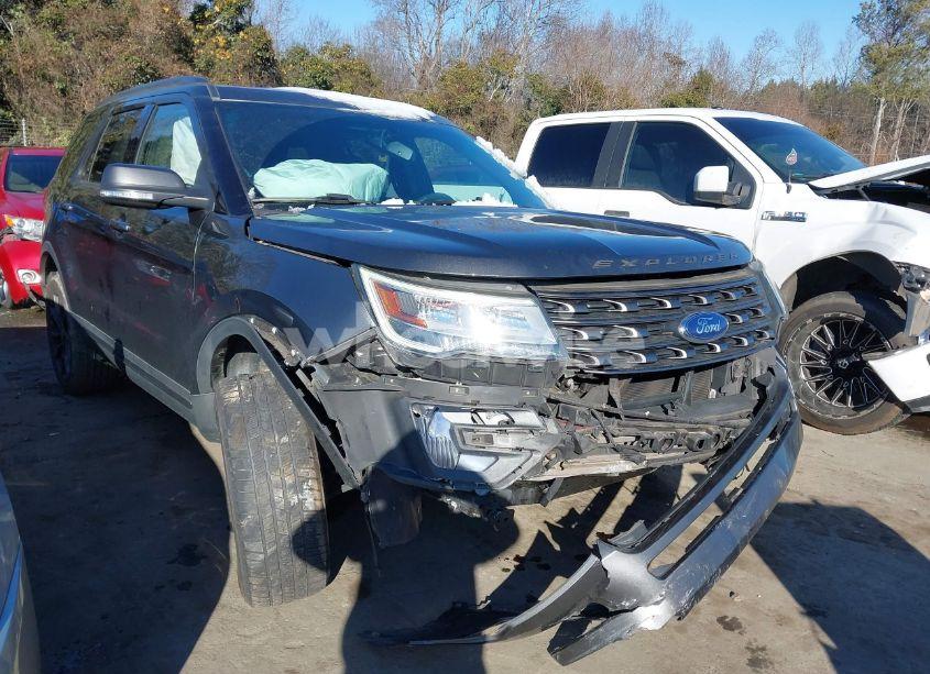 2017 Ford Explorer XLT (VIN 1FM5K8D8XHGB04539) main photo
