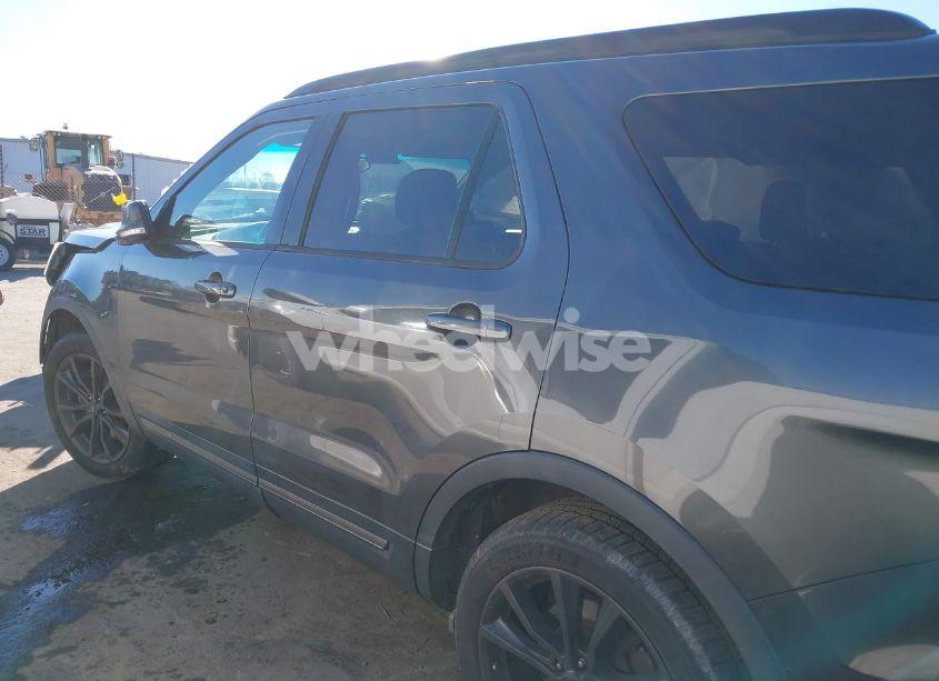 Photo 14 of 2017 Ford Explorer XLT (VIN 1FM5K8D8XHGB04539)