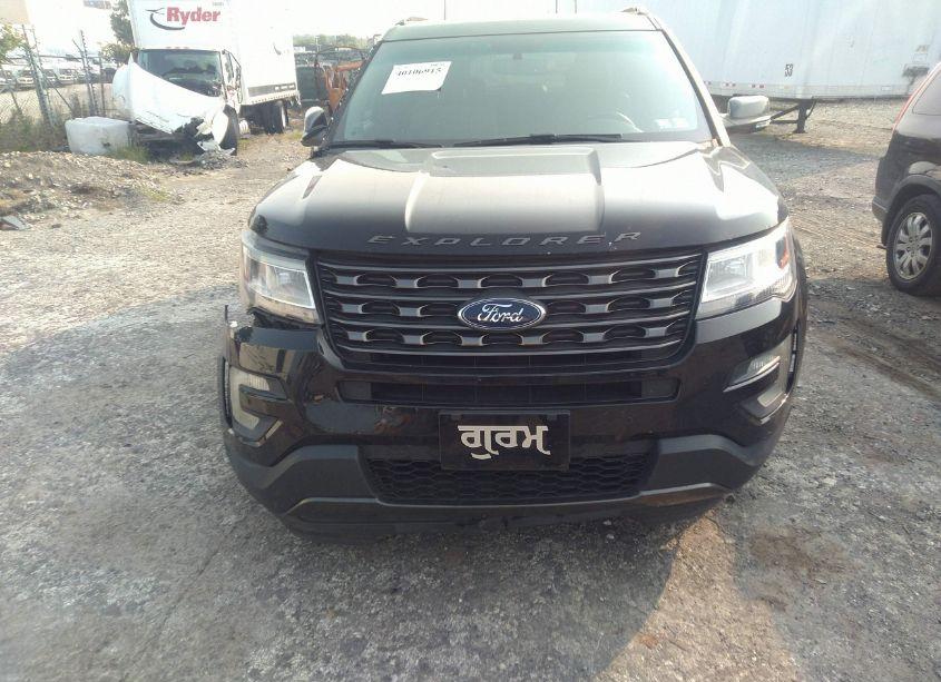 Photo 12 of 2017 Ford Explorer XLT (VIN 1FM5K8D8XHGB16299)