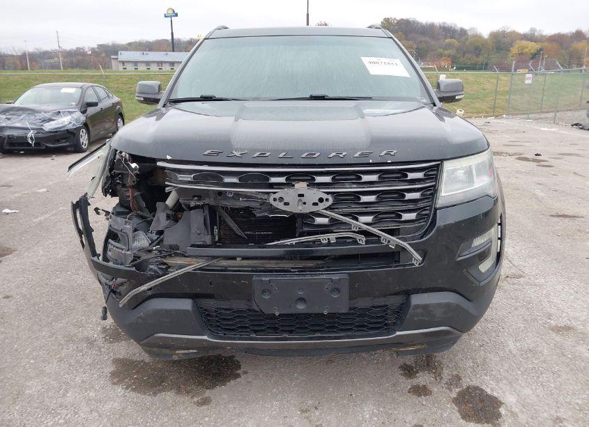 Photo 12 of 2017 Ford Explorer XLT (VIN 1FM5K8D8XHGC21098)