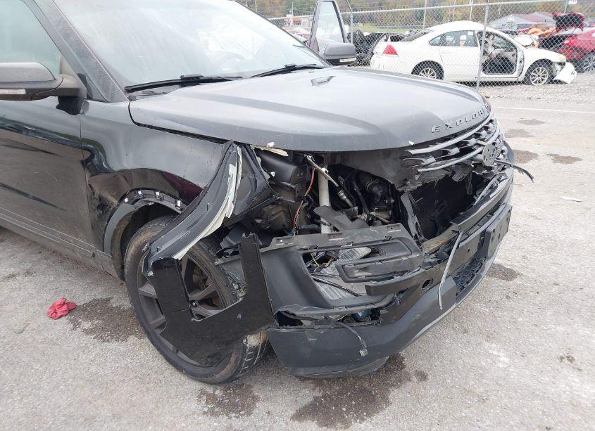 Photo 6 of 2017 Ford Explorer XLT (VIN 1FM5K8D8XHGC21098)