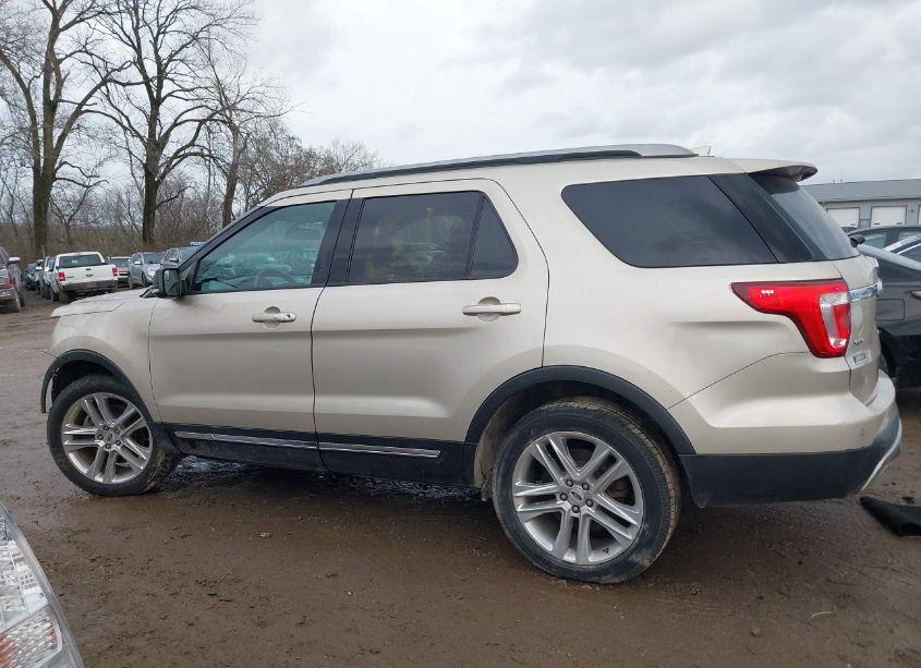 Photo 15 of 2017 Ford Explorer XLT (VIN 1FM5K8D8XHGC53601)