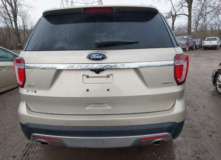 Photo 17 of 2017 Ford Explorer XLT (VIN 1FM5K8D8XHGC53601)