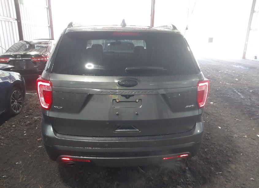 Photo 16 of 2017 Ford Explorer XLT (VIN 1FM5K8D8XHGC75291)