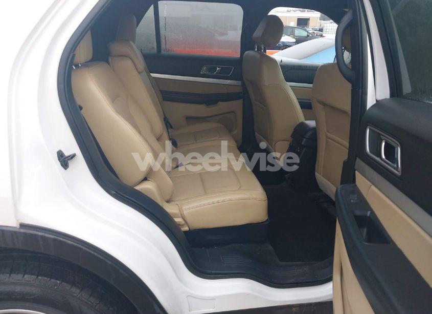 Photo 8 of 2017 Ford Explorer XLT (VIN 1FM5K8D8XHGC79616)