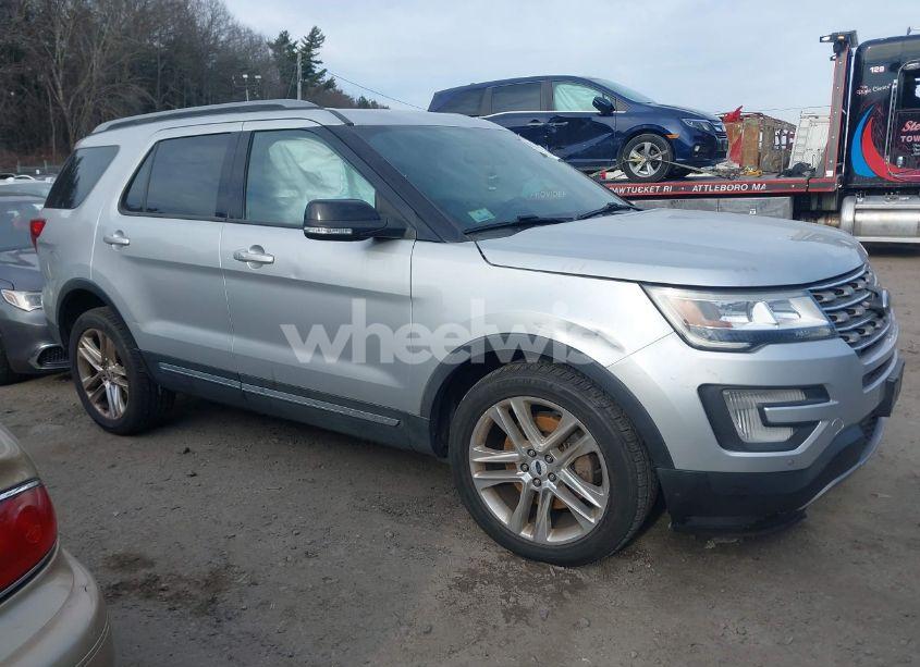 2017 Ford Explorer XLT (VIN 1FM5K8D8XHGC97971) main photo