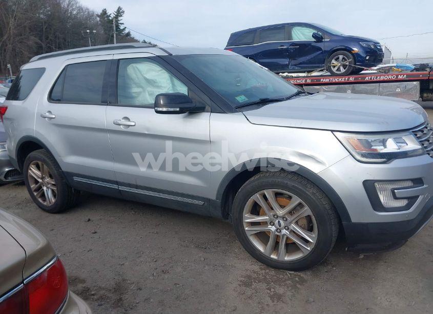 Photo 13 of 2017 Ford Explorer XLT (VIN 1FM5K8D8XHGC97971)