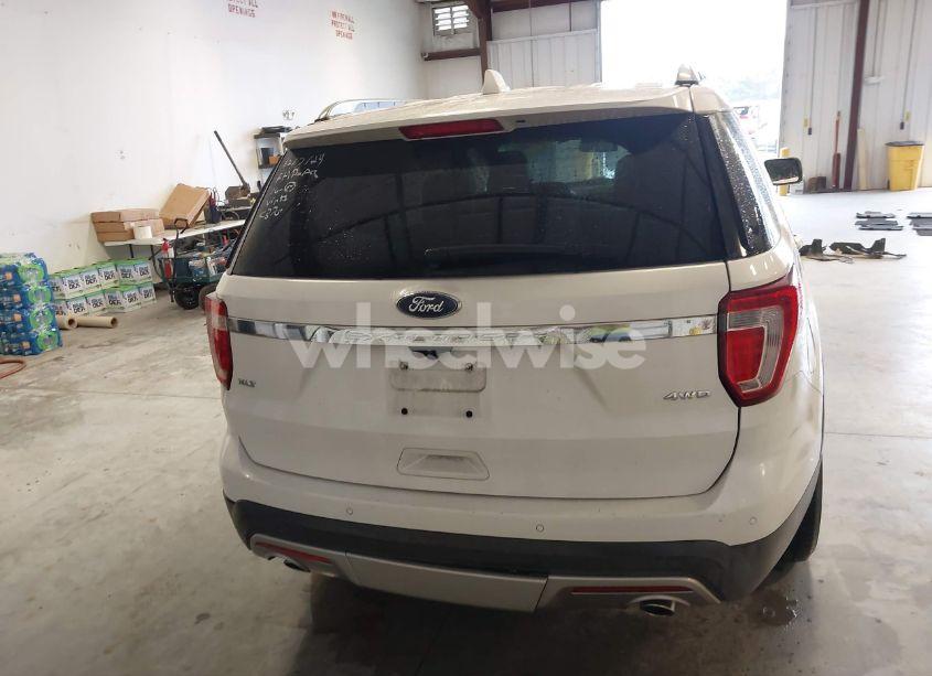 Photo 16 of 2017 Ford Explorer XLT (VIN 1FM5K8D8XHGD36042)