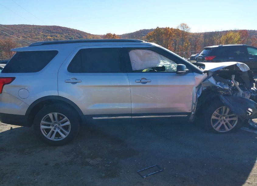 Photo 13 of 2018 Ford Explorer XLT (VIN 1FM5K8D8XJGA36457)