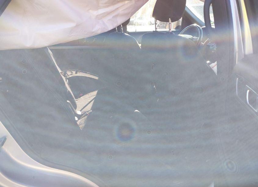 Photo 8 of 2018 Ford Explorer XLT (VIN 1FM5K8D8XJGA36457)