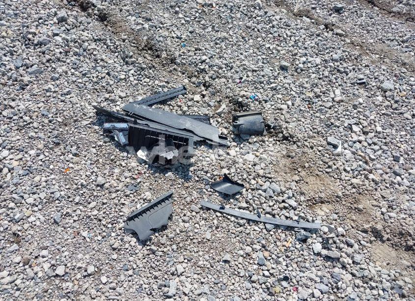 Photo 12 of 2018 Ford Explorer XLT (VIN 1FM5K8D8XJGA53436)