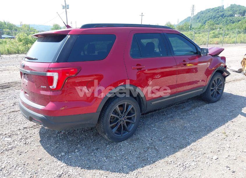 Photo 4 of 2018 Ford Explorer XLT (VIN 1FM5K8D8XJGA53436)