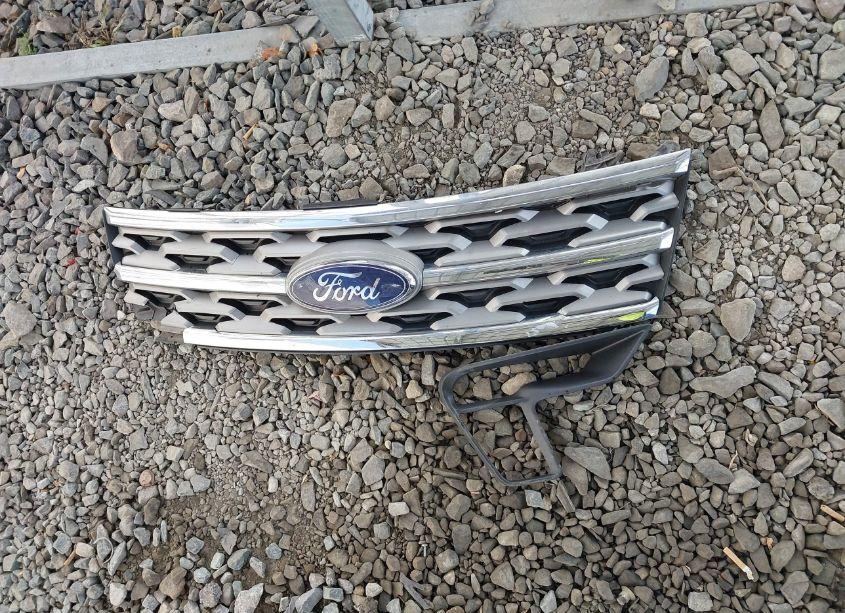 Photo 12 of 2018 Ford Explorer XLT (VIN 1FM5K8D8XJGA62458)