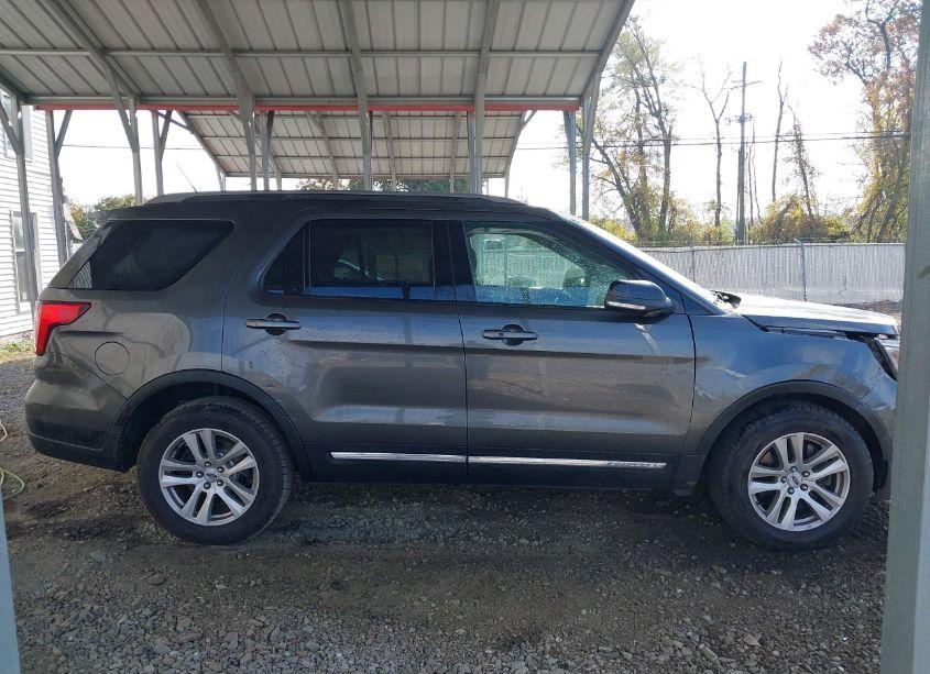 Photo 14 of 2018 Ford Explorer XLT (VIN 1FM5K8D8XJGA62458)