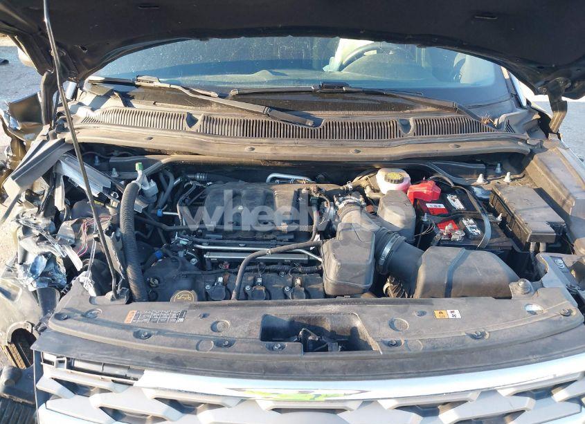 Photo 10 of 2018 Ford Explorer XLT (VIN 1FM5K8D8XJGA83634)