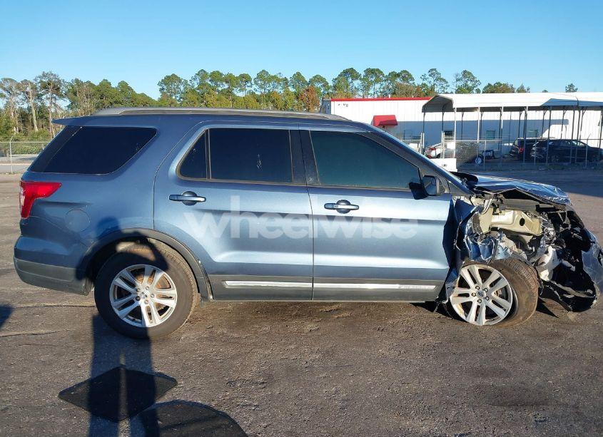 Photo 13 of 2018 Ford Explorer XLT (VIN 1FM5K8D8XJGA83634)