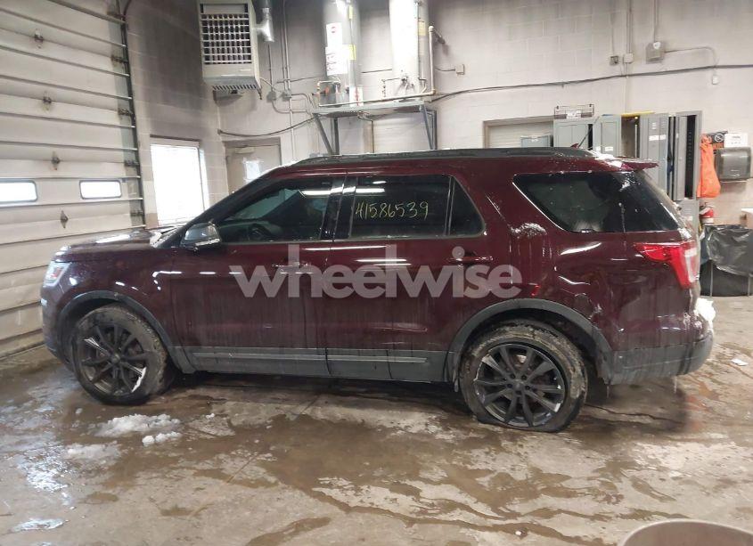 Photo 14 of 2018 Ford Explorer XLT (VIN 1FM5K8D8XJGB28149)