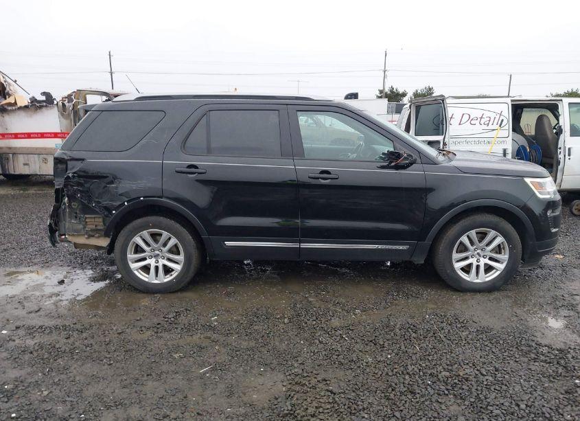Photo 13 of 2018 Ford Explorer XLT (VIN 1FM5K8D8XJGB60227)