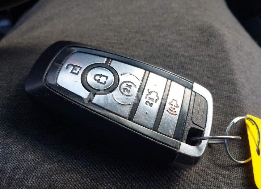 Photo 11 of 2018 Ford Explorer XLT (VIN 1FM5K8D8XJGB74158)