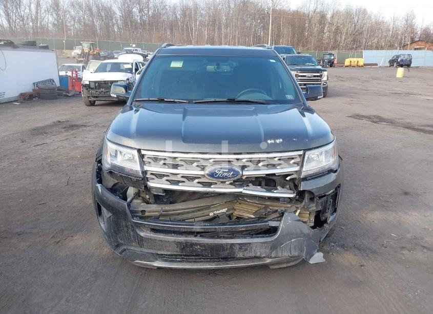 Photo 12 of 2018 Ford Explorer XLT (VIN 1FM5K8D8XJGB74158)
