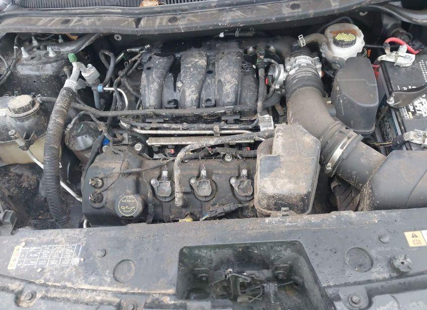 Photo 10 of 2018 Ford Explorer XLT (VIN 1FM5K8D8XJGC65527)