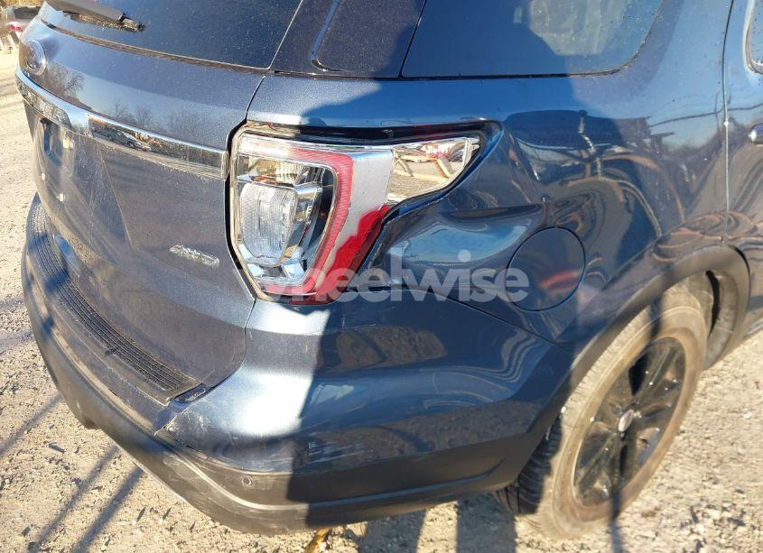 Photo 19 of 2018 Ford Explorer XLT (VIN 1FM5K8D8XJGC66404)